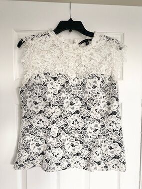 White House Black Market White Lace Sleeveless Camisole